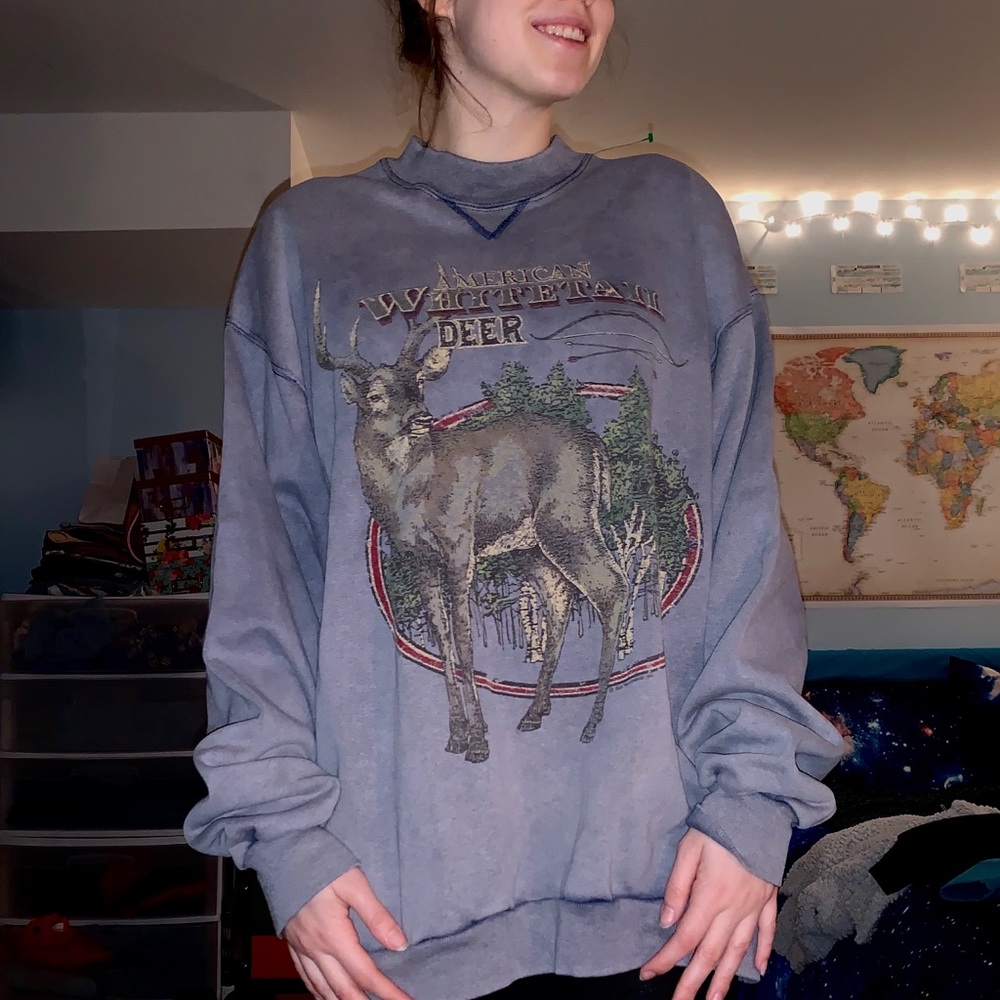 Vintage Spirit Lake Deer Crewneck